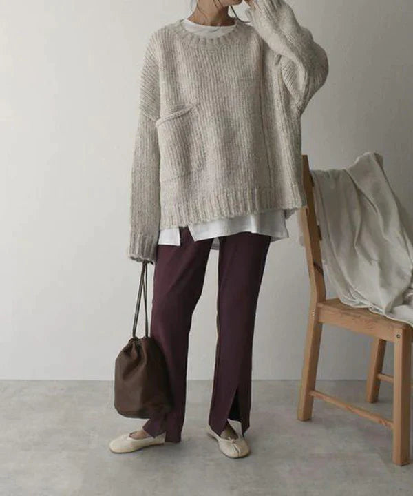 Naomi | Elegant Sweater with Oversized Pockets