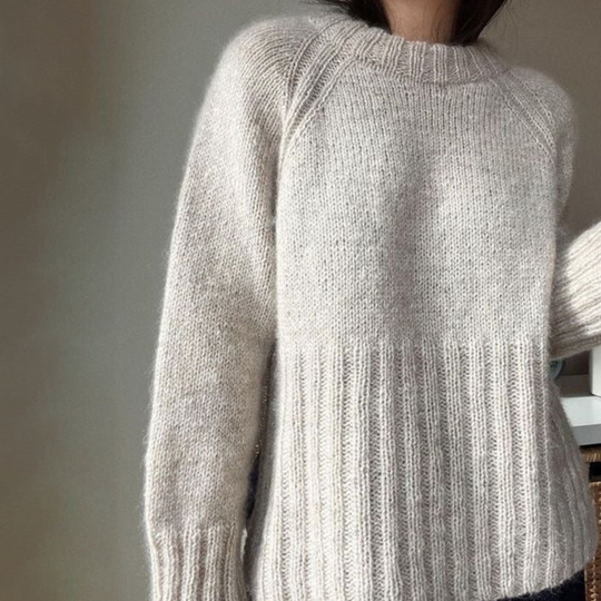 Camilia | Modern Simple Long Sleeve Sweater