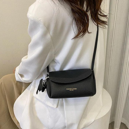 Avitia | charming Shoulder Bag