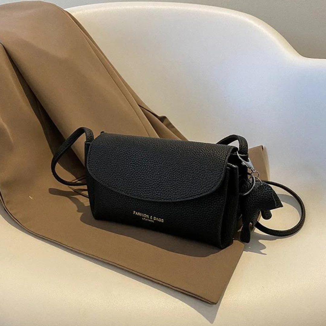 Avitia | charming Shoulder Bag